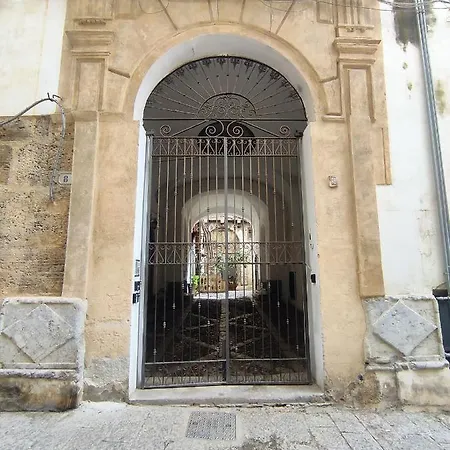 Gasthof Cathedral Center 2 Palermo
